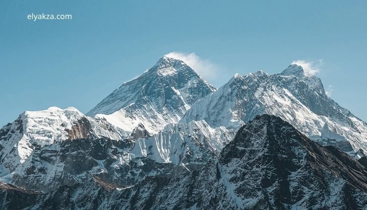 The World's Most Dangerous Places: A Journey Through Fear and Beauty 1 Mount Everest