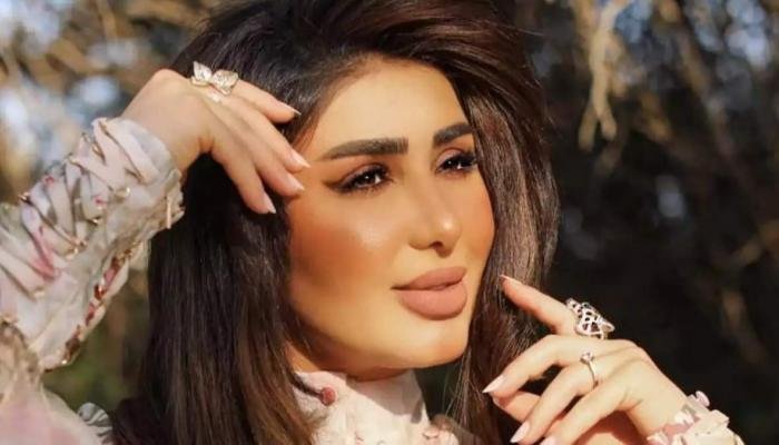 صورة بها الفنانة هنادي الكندري الكويتية ضمن الحديث عن سكس هنادي الكندري المسرب